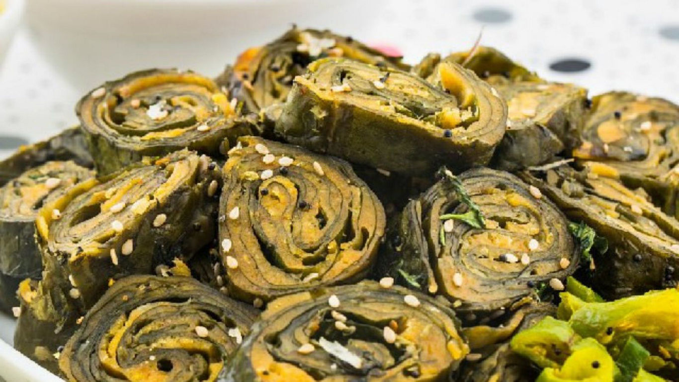 Air Fryer Patra Recipe: Crispy Gujarati-Style Taro Leaf Spirals With Minimal Oil